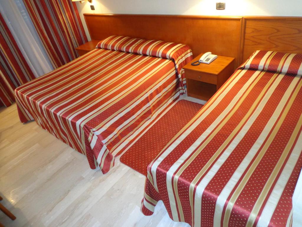 Hotel Select - Triple Room