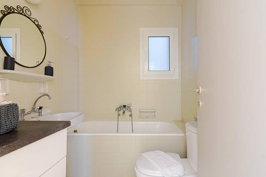 Fotografia z galérie ubytovania Neotraditional 2bedroom aprtmnt next to the museum v Aténach
