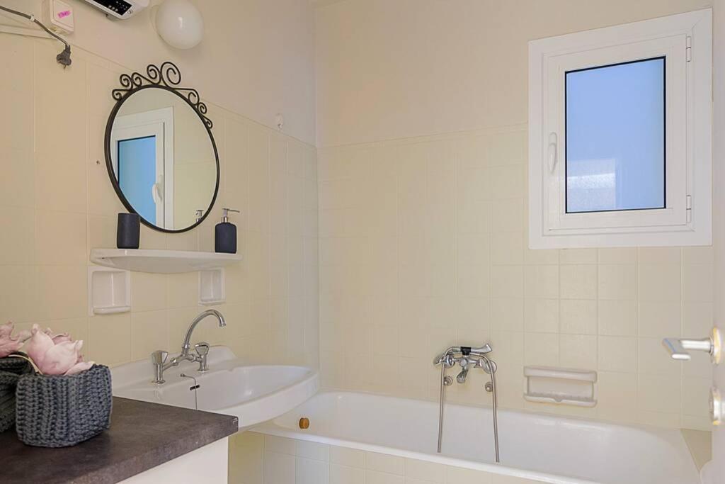 Fotografia z galérie ubytovania Neotraditional 2bedroom aprtmnt next to the museum v Aténach