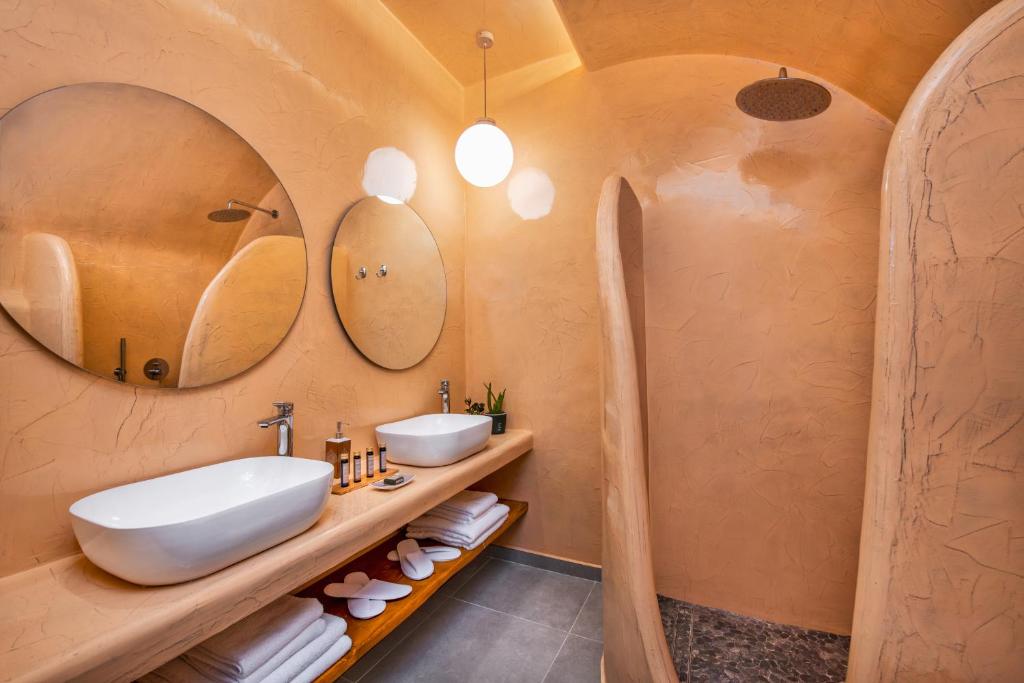 Koupelna v ubytování Abasa Suites