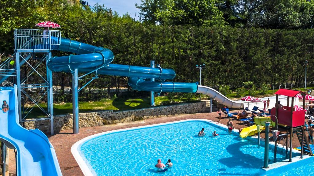 Bazen v nastanitvi oz. blizu nastanitve Camping Belvedere