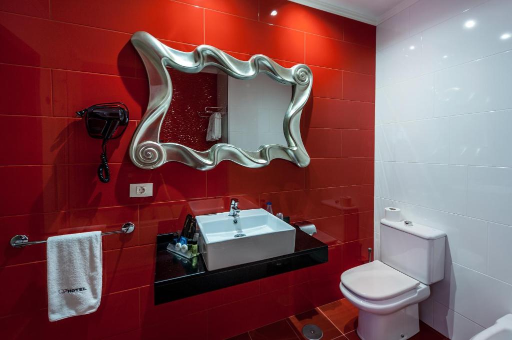 A bathroom at Motel Venus La Coruña