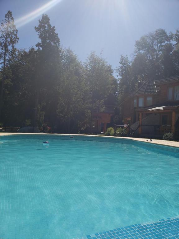 Bazén v ubytování El Raulí del Bonito nebo v jeho okolí