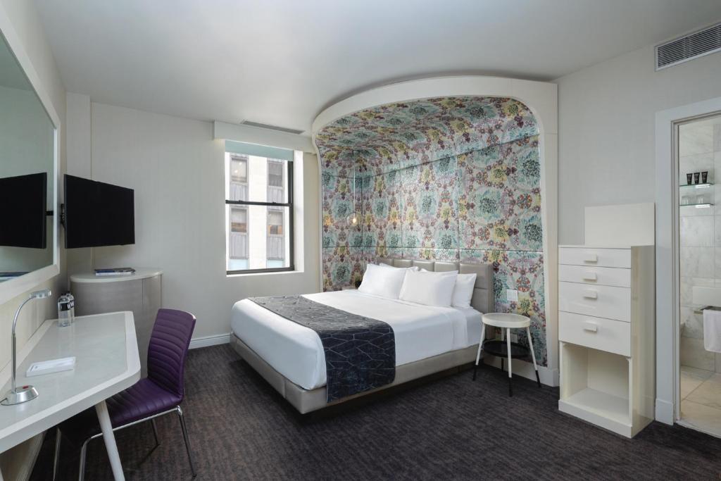 Dream Midtown, by Hyatt - 