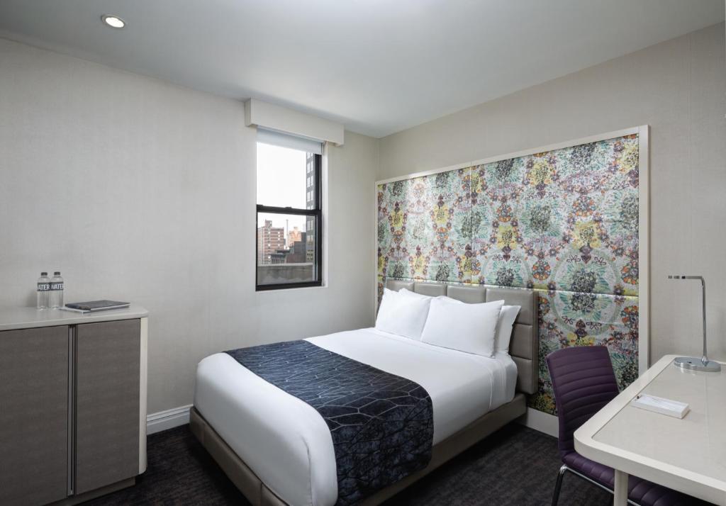 Dream Midtown, by Hyatt - 