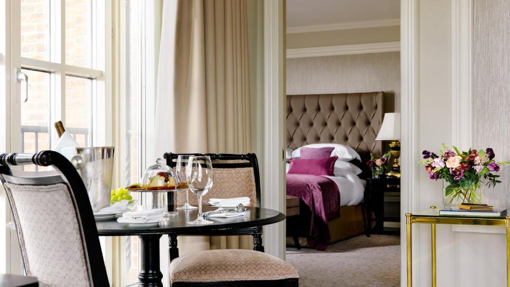 Uma área de estar em InterContinental Dublin by IHG