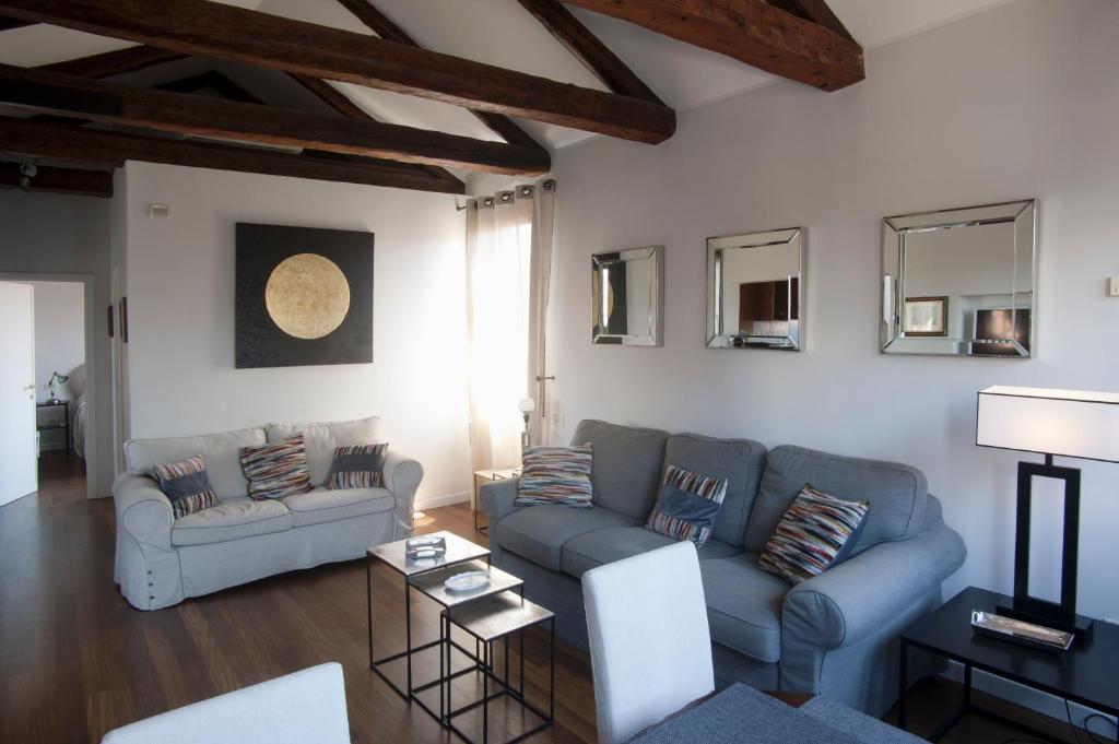 TRA SAN MARCO E RIALTO - Two-Bedroom Apartment With Terrace