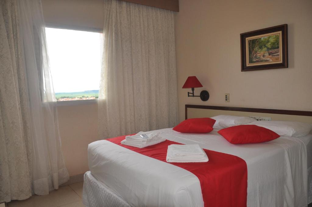  Optimum Plaza Hotel