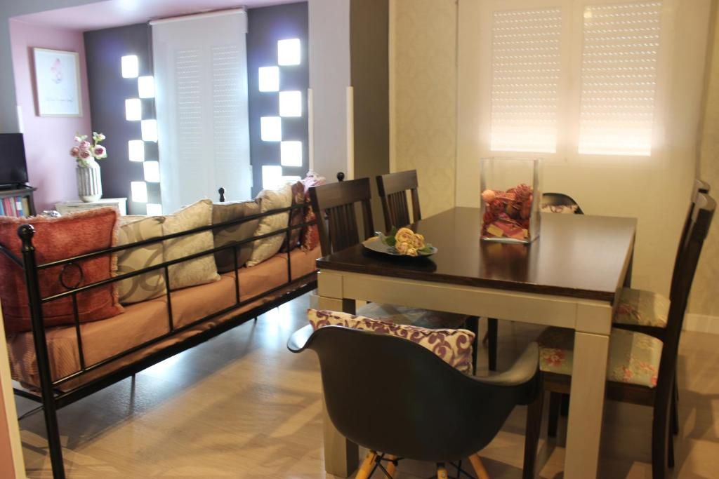 Posedenie v ubytovaní Apartamentos Nundinae