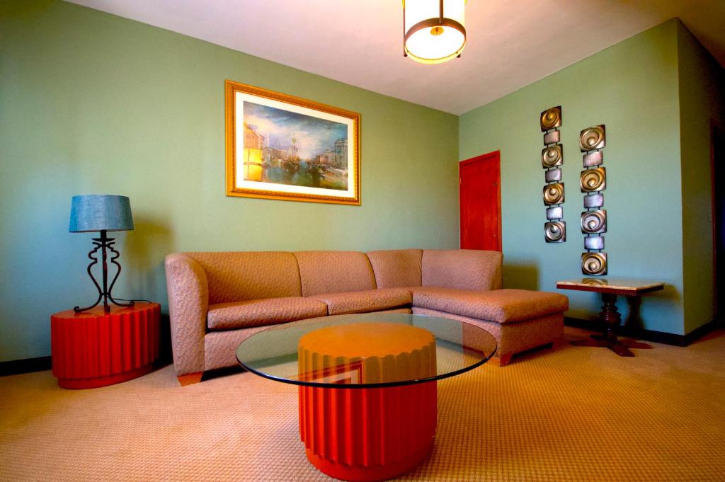 Hotel Consulado Inn photo