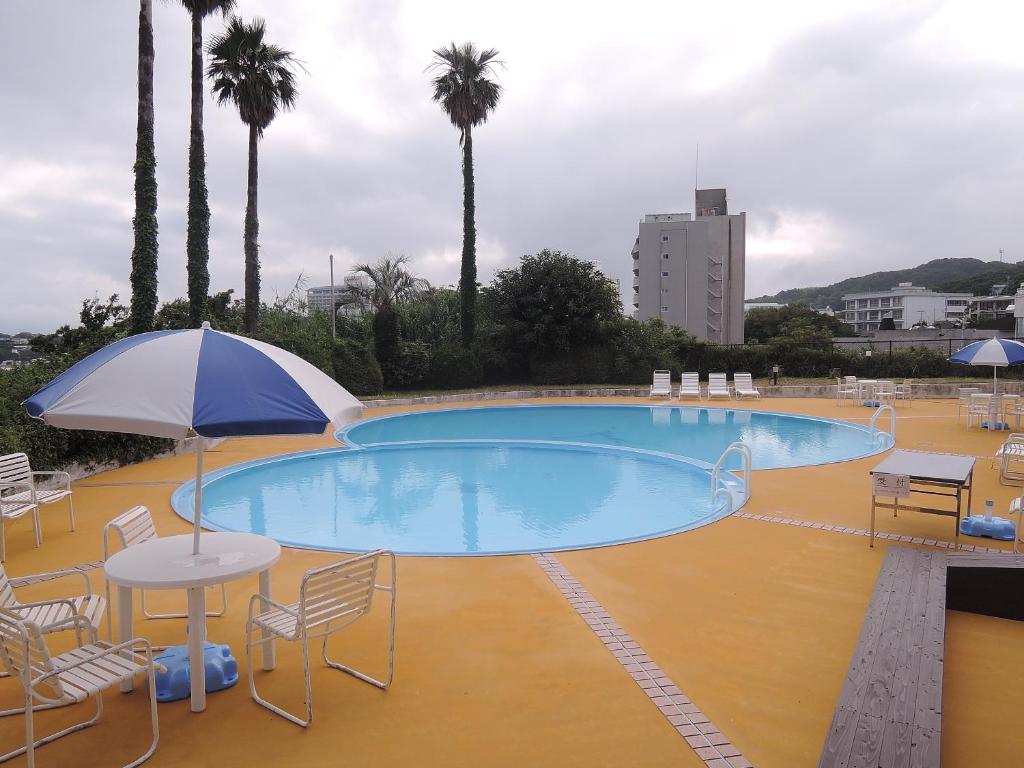 Bazén v ubytování The Gran Resort Elegante Shirahama nebo v jeho okolí