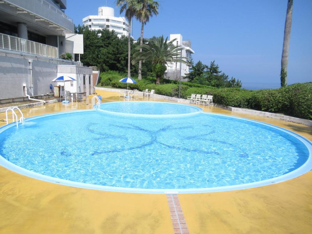 Bazén v ubytování The Gran Resort Elegante Shirahama nebo v jeho okolí