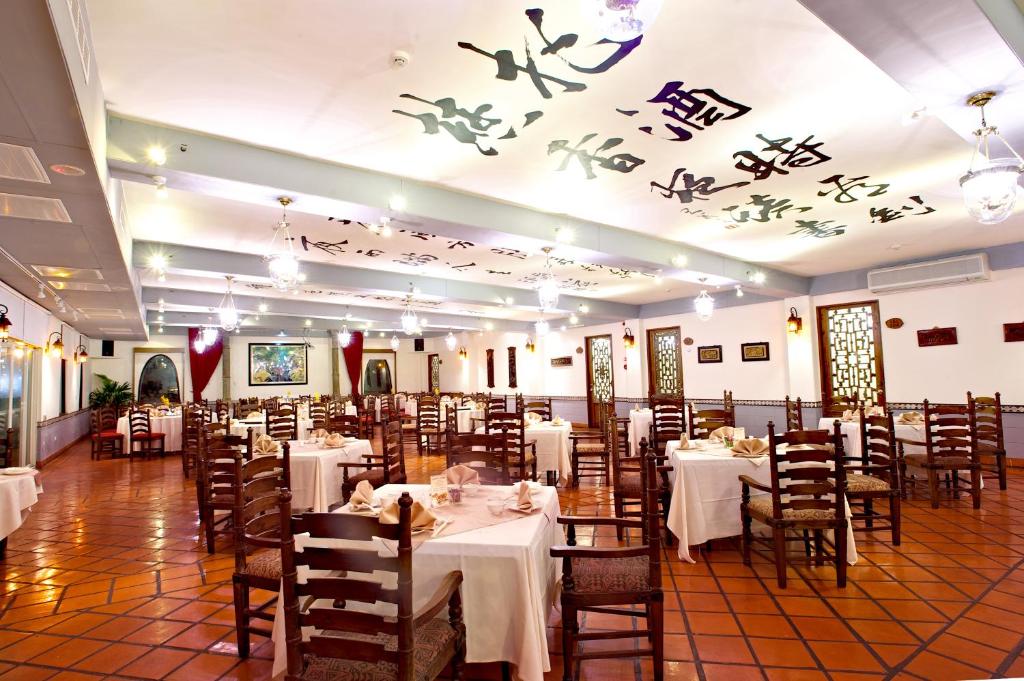 Restaurace v ubytování Promisedland Resort & Lagoon