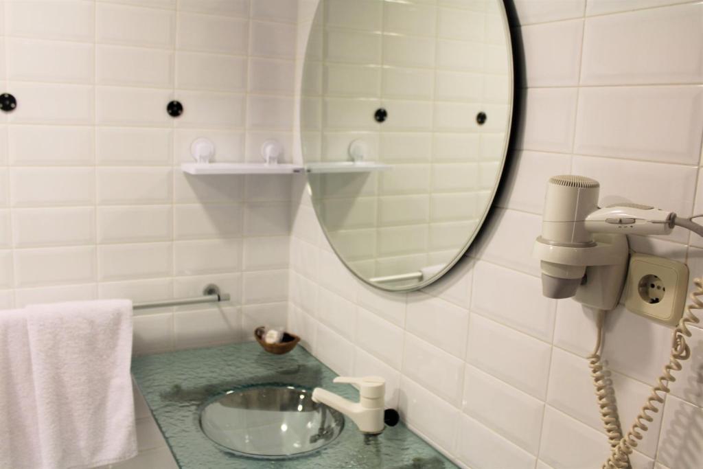 Apartaments Sant Jordi Girona 97 - One-Bedroom Apartment