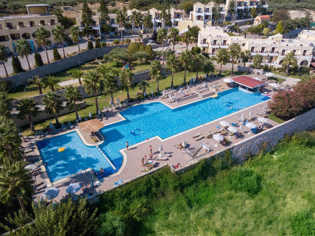 Bazén v ubytování Almyrida Village & Waterpark nebo v jeho okolí