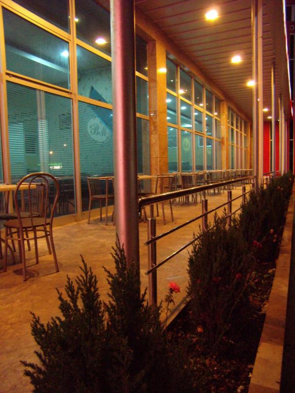 Restaurace v ubytování Hotel BM International
