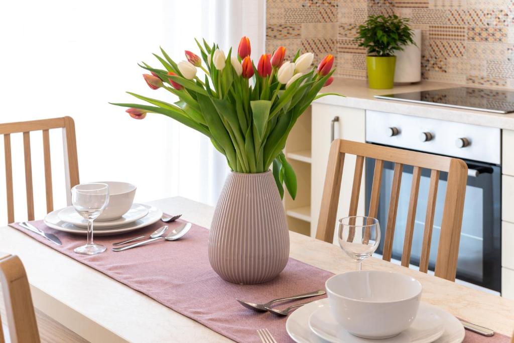 TCI Apartments - Standard Apartment