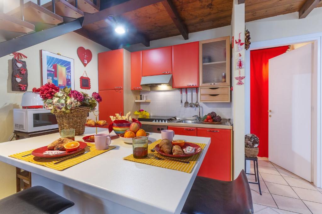 Ariostea University Duplex Apartment - One-Bedroom Apartment