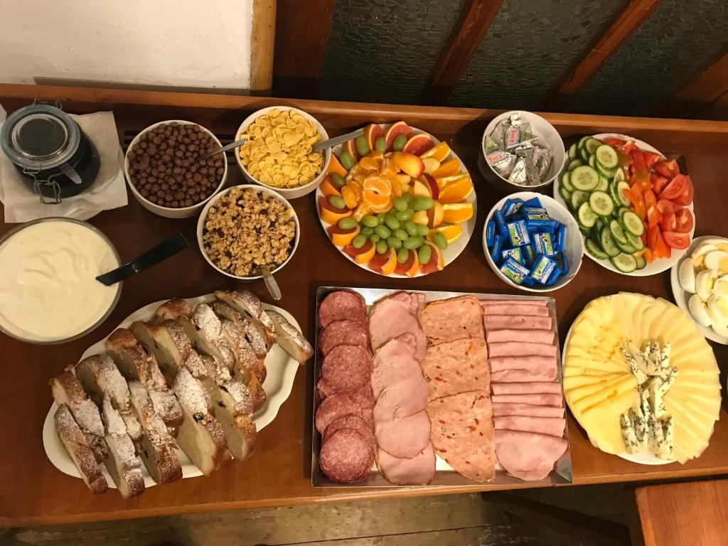 Jídlo v chaty nebo okolí