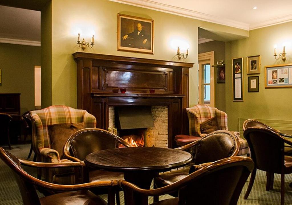 Gallery image of Londonderry Arms Hotel in Carnlough