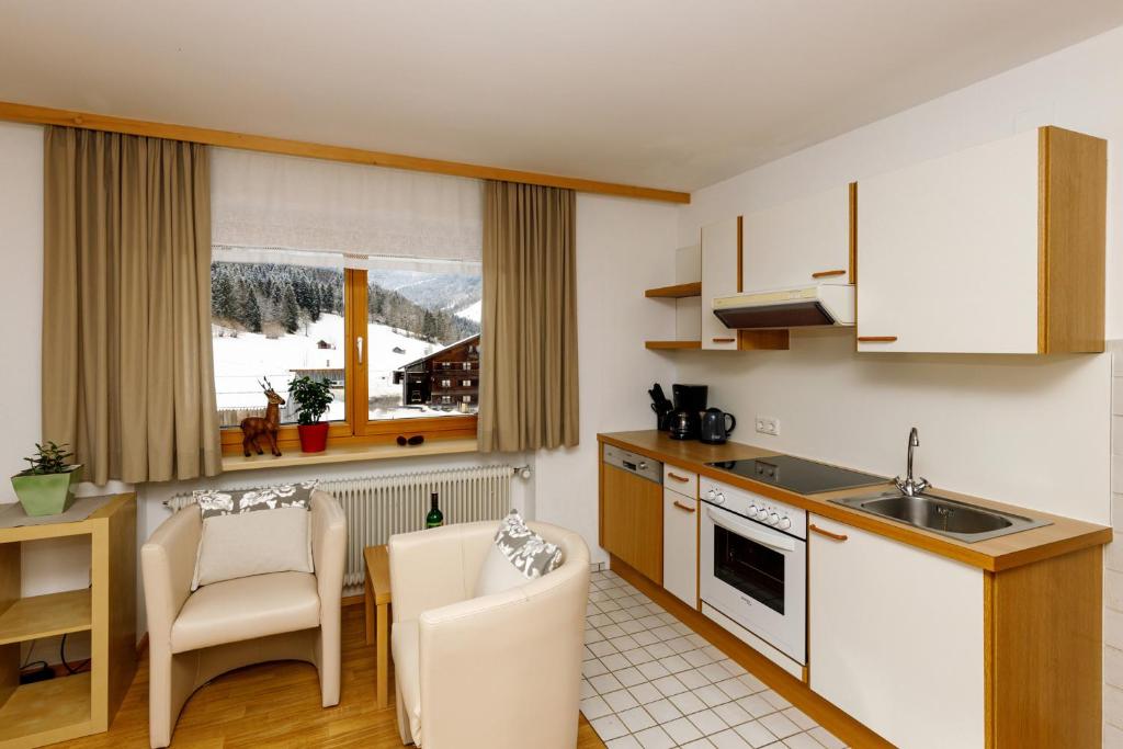 Kuchyň nebo kuchyňský kout v ubytování Haus Theresia
