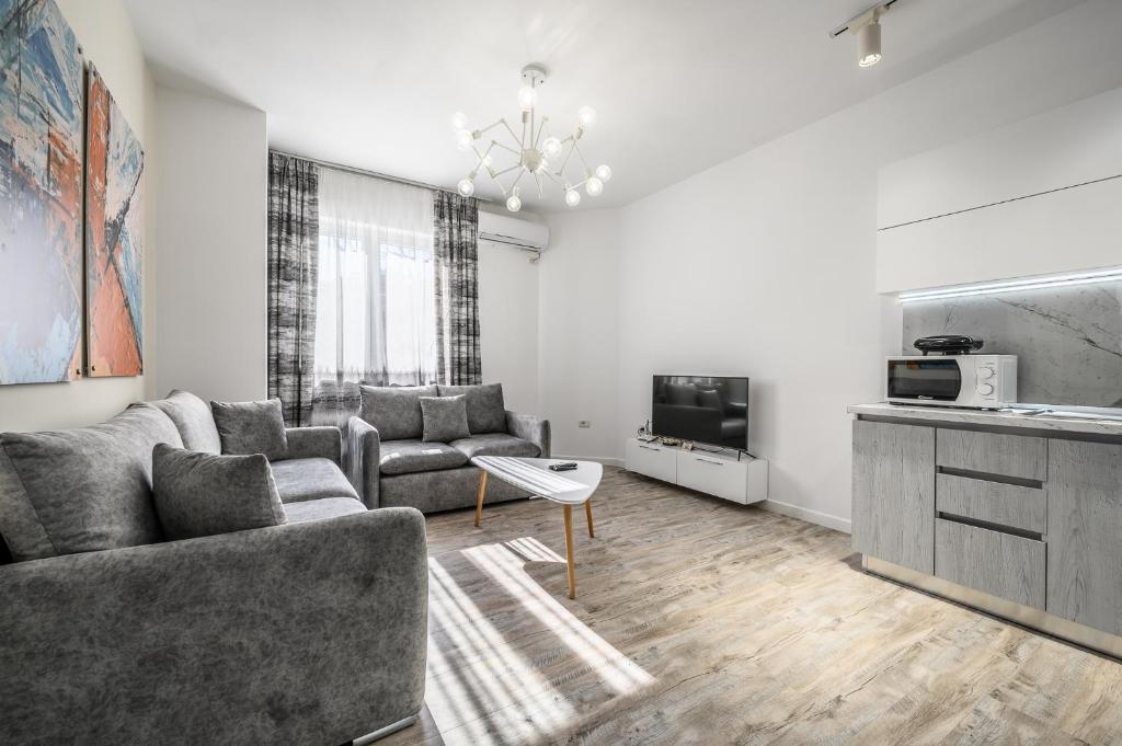Miku Apartment-Modernly Designed Downtown Tirana - Image 4