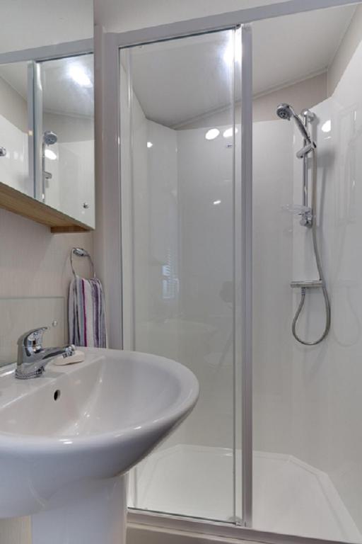 The Lakes Rookley - 