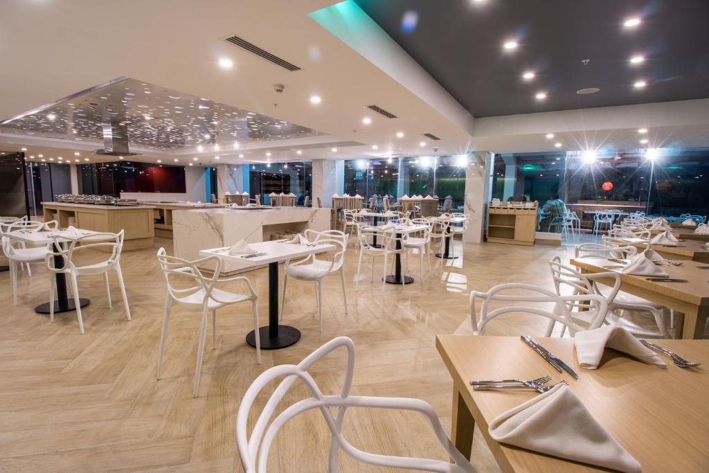 Restaurace v ubytování Oro Verde Manta