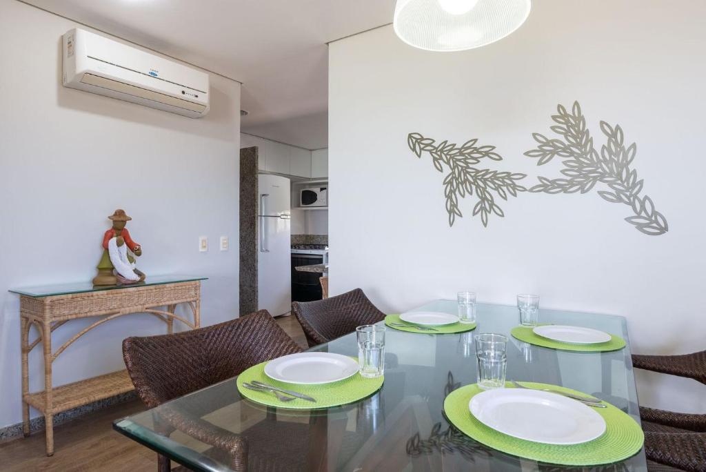  MRP301 Flat c/varanda 2 quartos praia Muro Alto