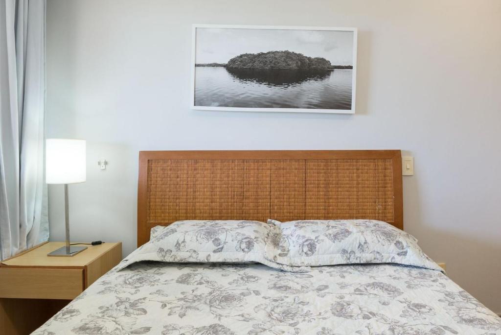  MRP301 Flat c/varanda 2 quartos praia Muro Alto