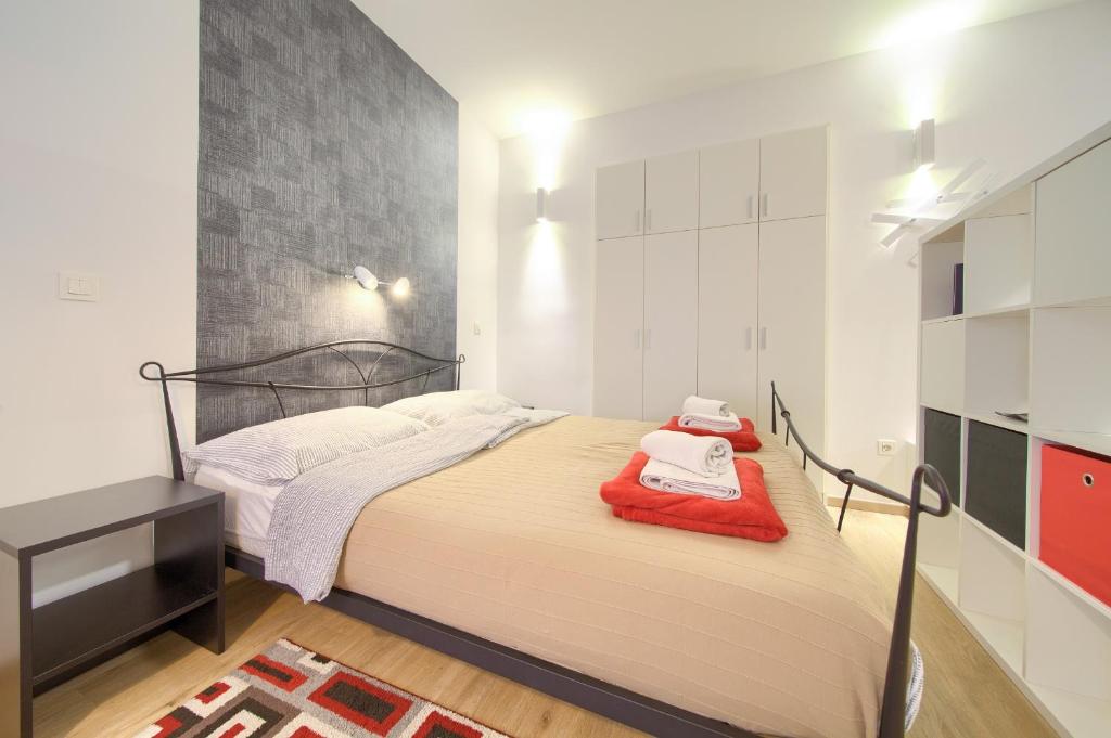 Logo apartments 5 min walk to main square - 4