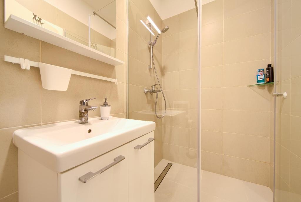 Logo apartments 5 min walk to main square - 5