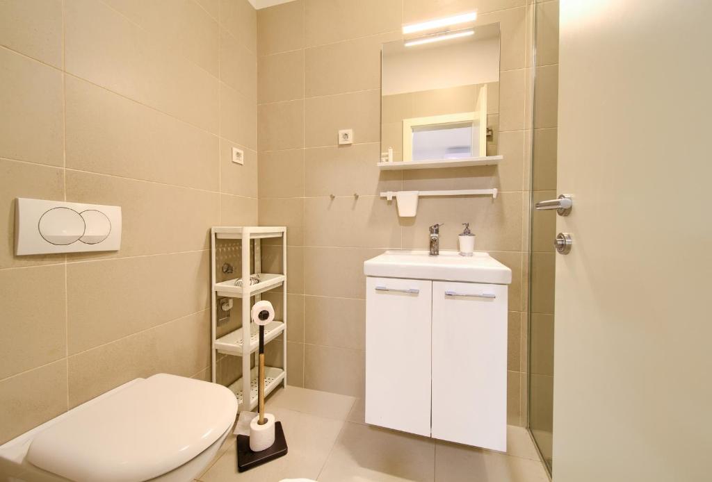 Logo apartments 5 min walk to main square - 3