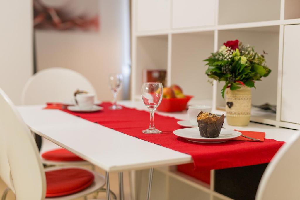 Logo apartments 5 min walk to main square - 2