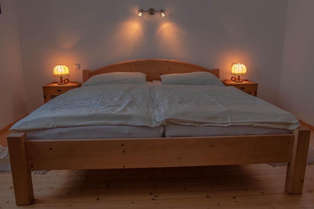 Postel nebo postele na pokoji v ubytování Ferienwohnung Keseberg
