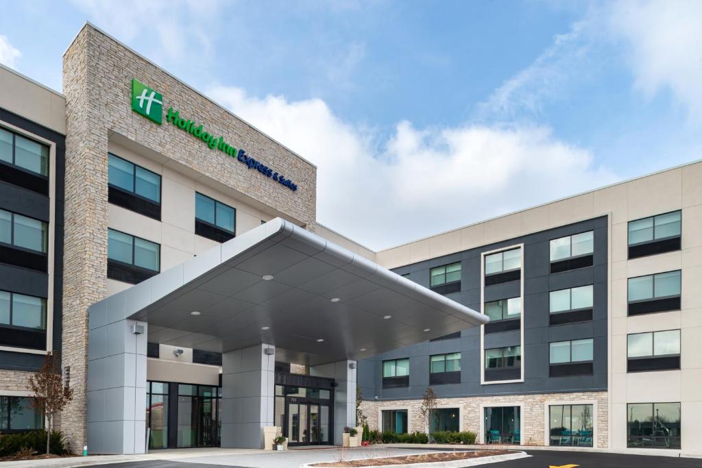 a renderización de un edificio hospitalario en Holiday Inn Express & Suites - Romeoville - Joliet North, an IHG Hotel, en Romeoville