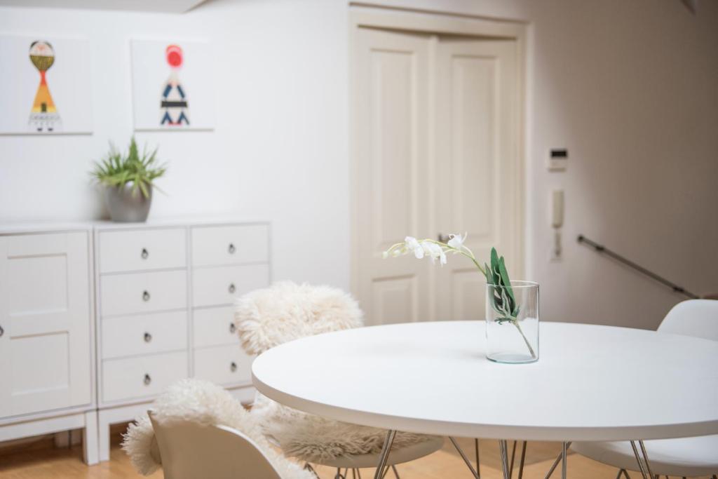 Część wypoczynkowa w obiekcie Eclectic Loft Royal Way