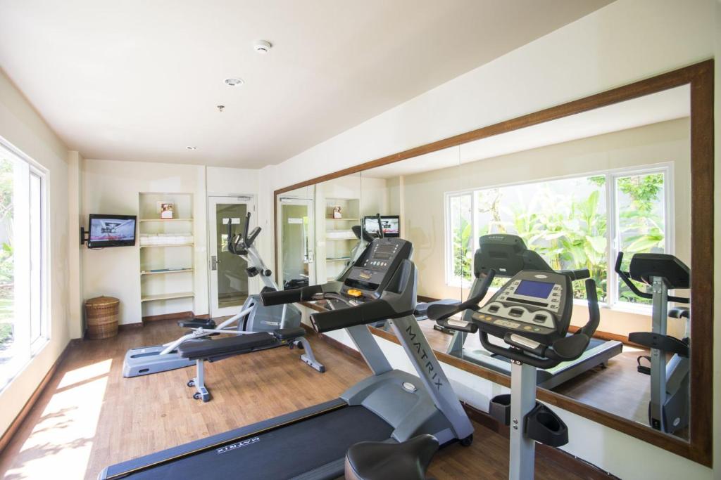 Fitness centrum a/nebo fitness zařízení v ubytování Sevn Legian