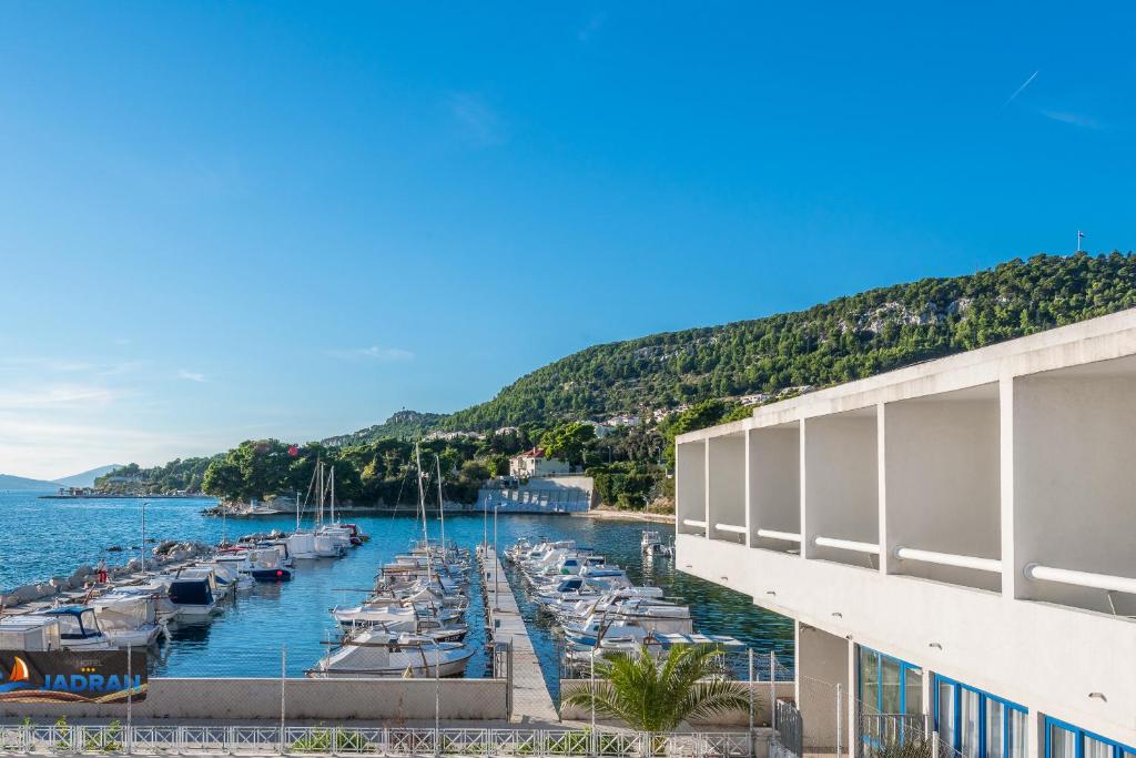 Hotel Jadran - Resim 4