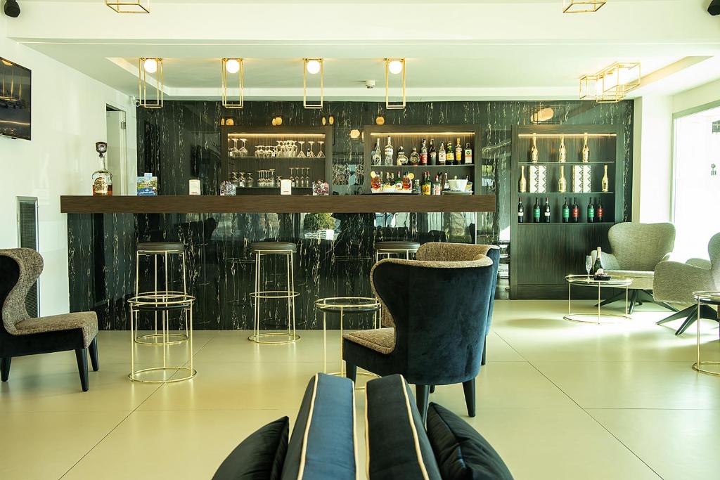 Lounge nebo bar v ubytování Best Western JFK Hotel