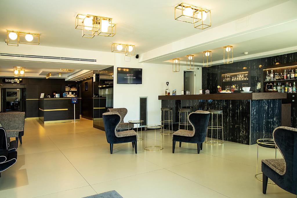 Lounge nebo bar v ubytování Best Western JFK Hotel
