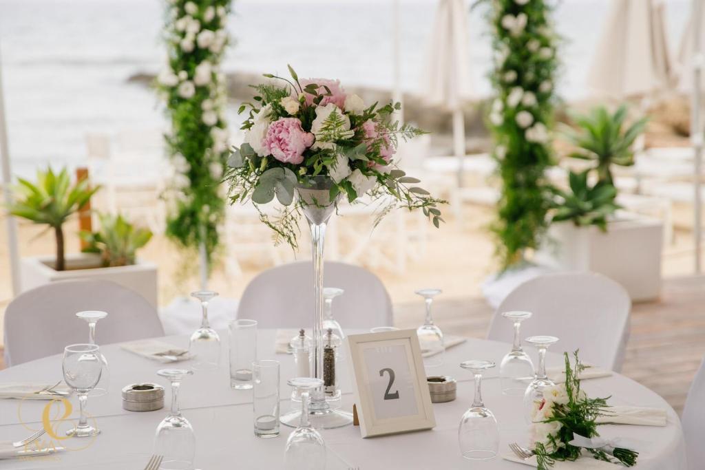Um restaurante ou outro lugar para comer em Island Boutique Hotel