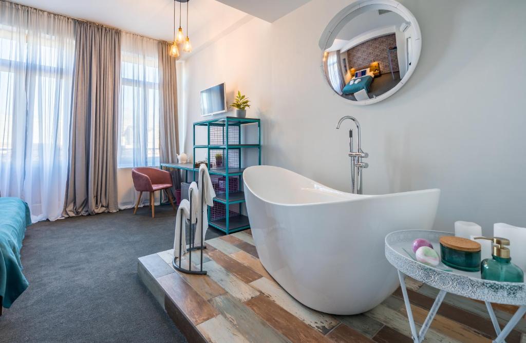 Koupelna v ubytování Redrum Tbilisi Boutique Hotel