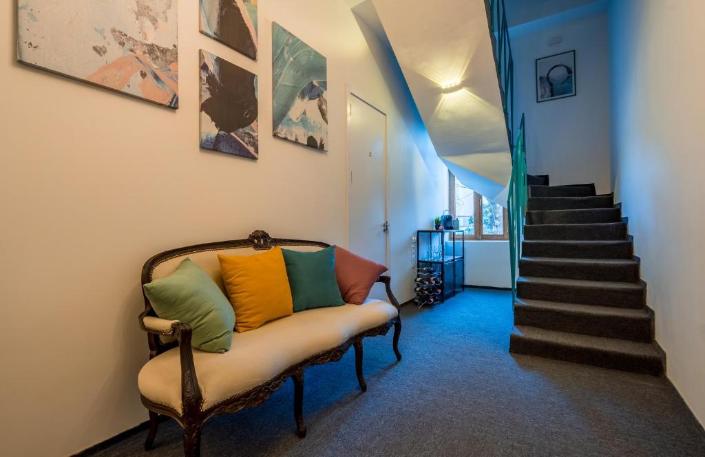 Posezení v ubytování Redrum Tbilisi Boutique Hotel