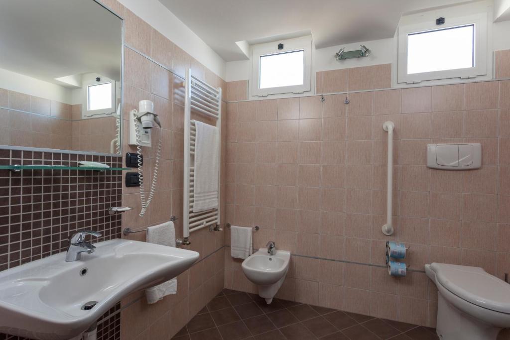 Koupelna v ubytování Hotel Aurora Mare