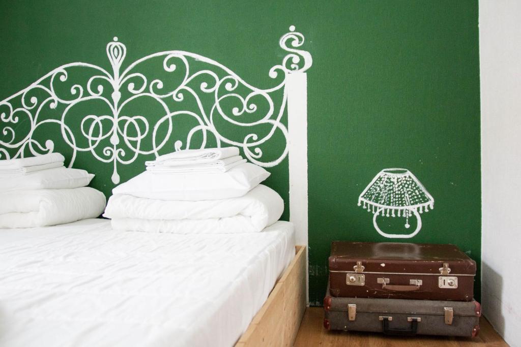 Postel nebo postele na pokoji v ubytování Amber Private Rooms