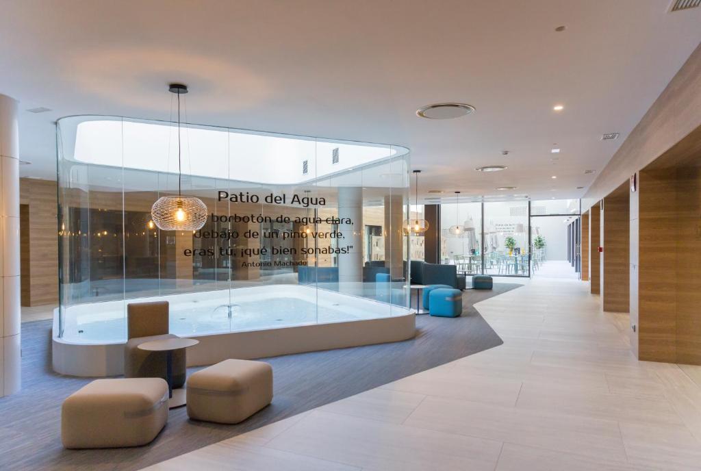 Imagen de la galería de Hotel Macià Sevilla Kubb, en Sevilla