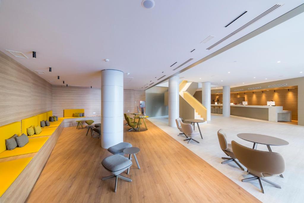 Hotel Macià Sevilla Kubb - Resim 30