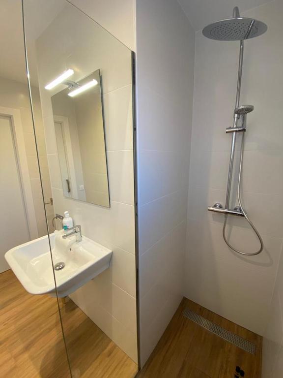 VIU BARCELONA BERTRAN - 8