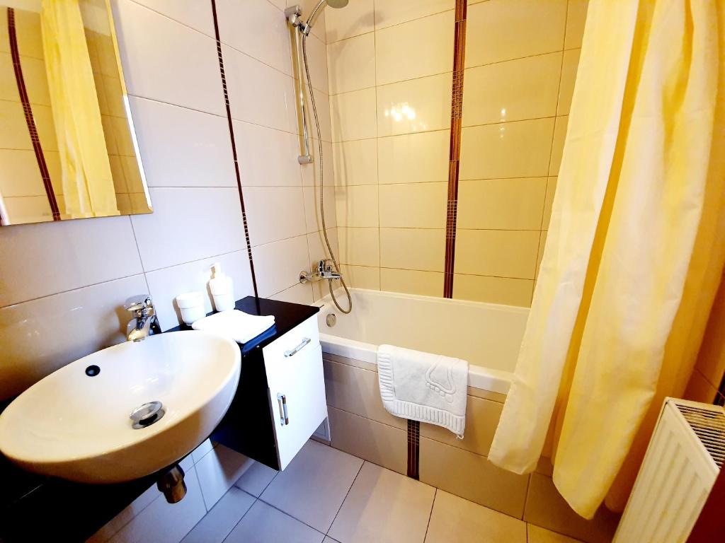 GrandVille Apartments - Superior Apartment